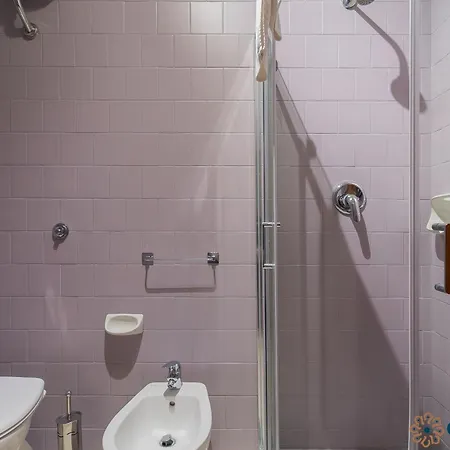 Einaudi By Apulia Gasthuis