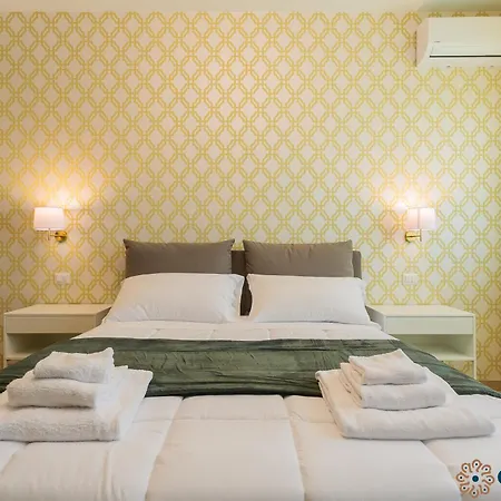 Einaudi By Apulia Guest house Bari