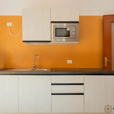 Einaudi By Apulia 3*