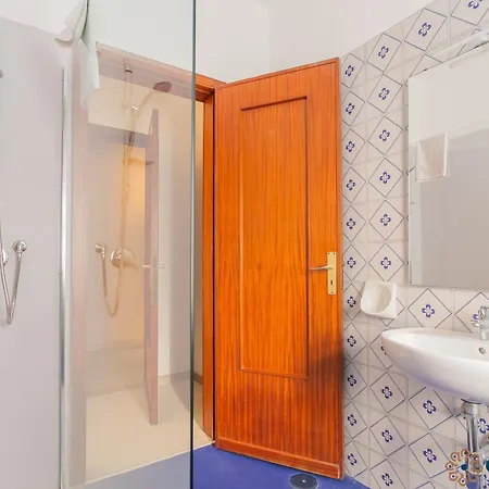 Einaudi By Apulia Guest house Bari