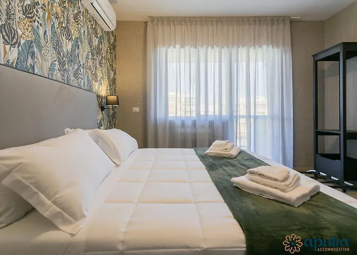 Einaudi By Apulia Affittacamere 3*